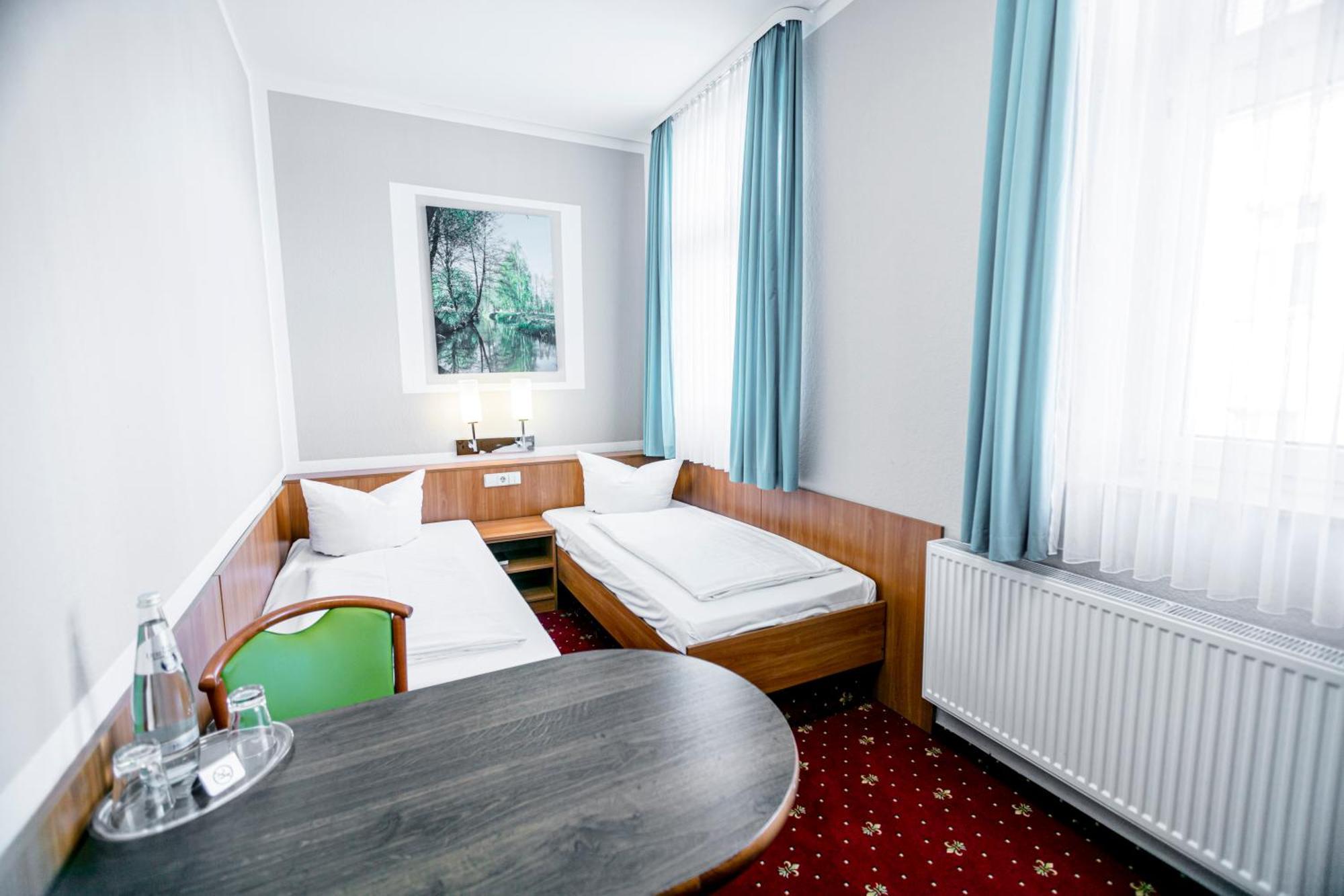 Hotel Zum Goldenen Loewen Peitz 외부 사진