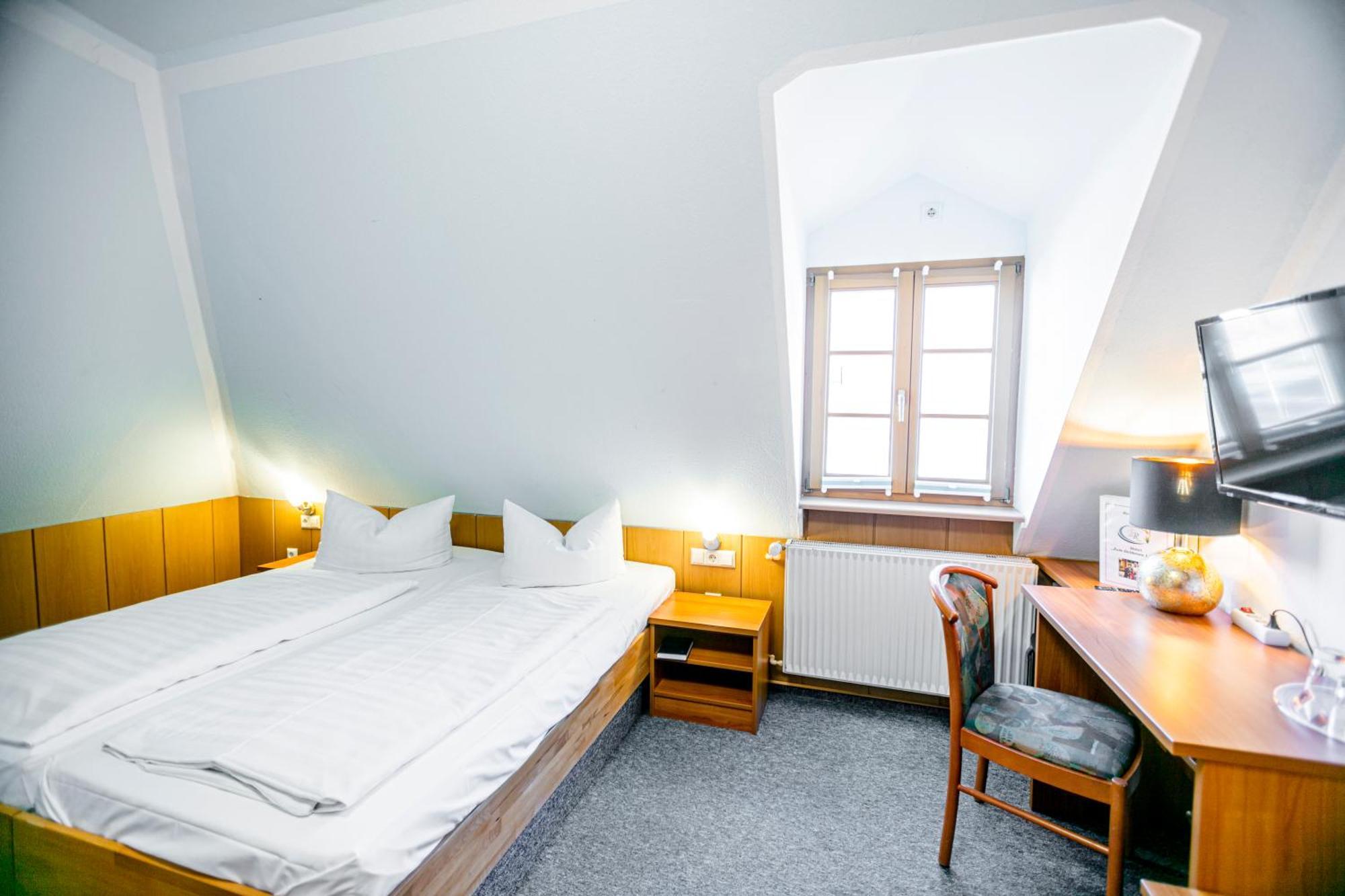 Hotel Zum Goldenen Loewen Peitz 외부 사진