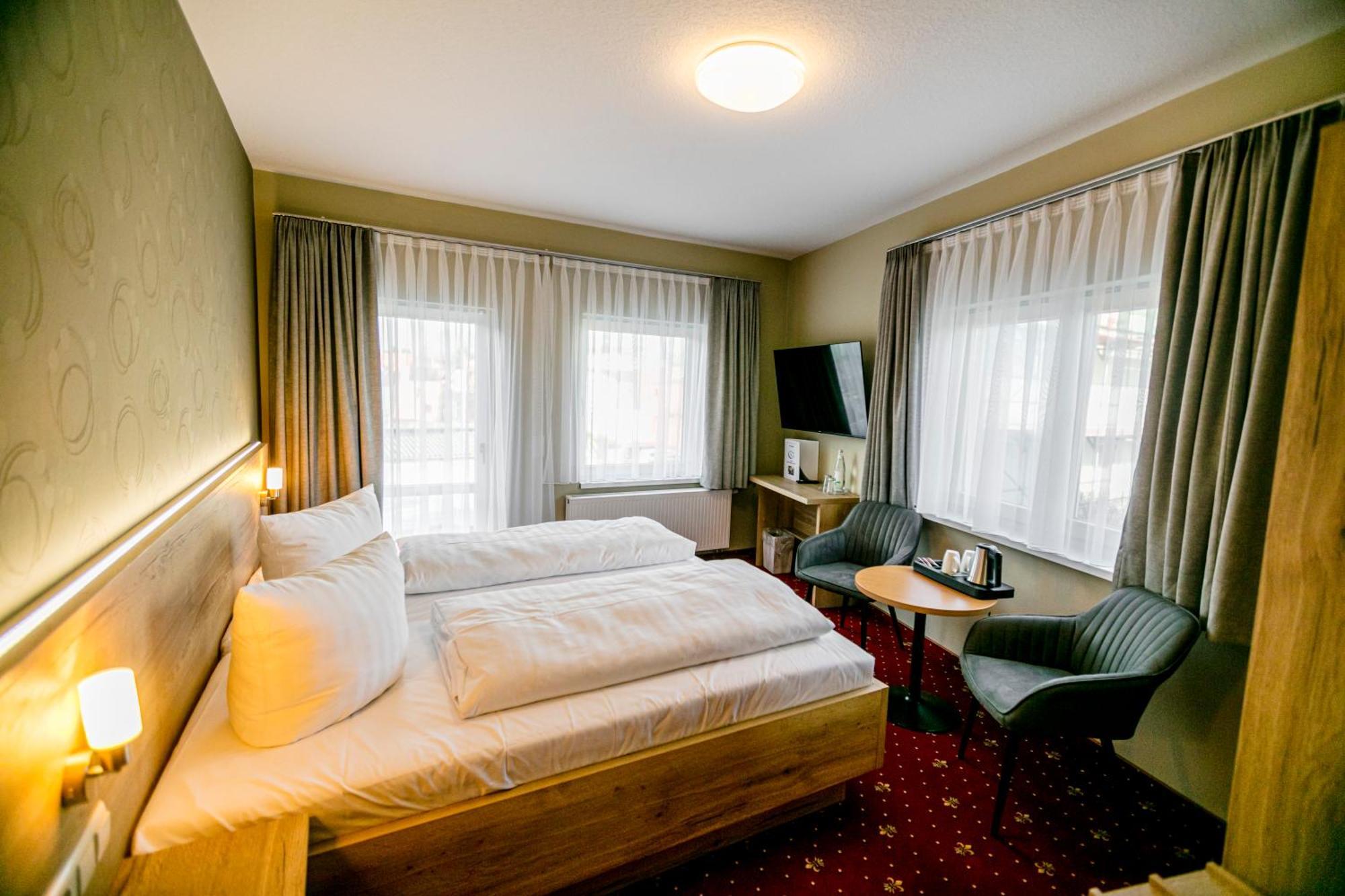 Hotel Zum Goldenen Loewen Peitz 외부 사진
