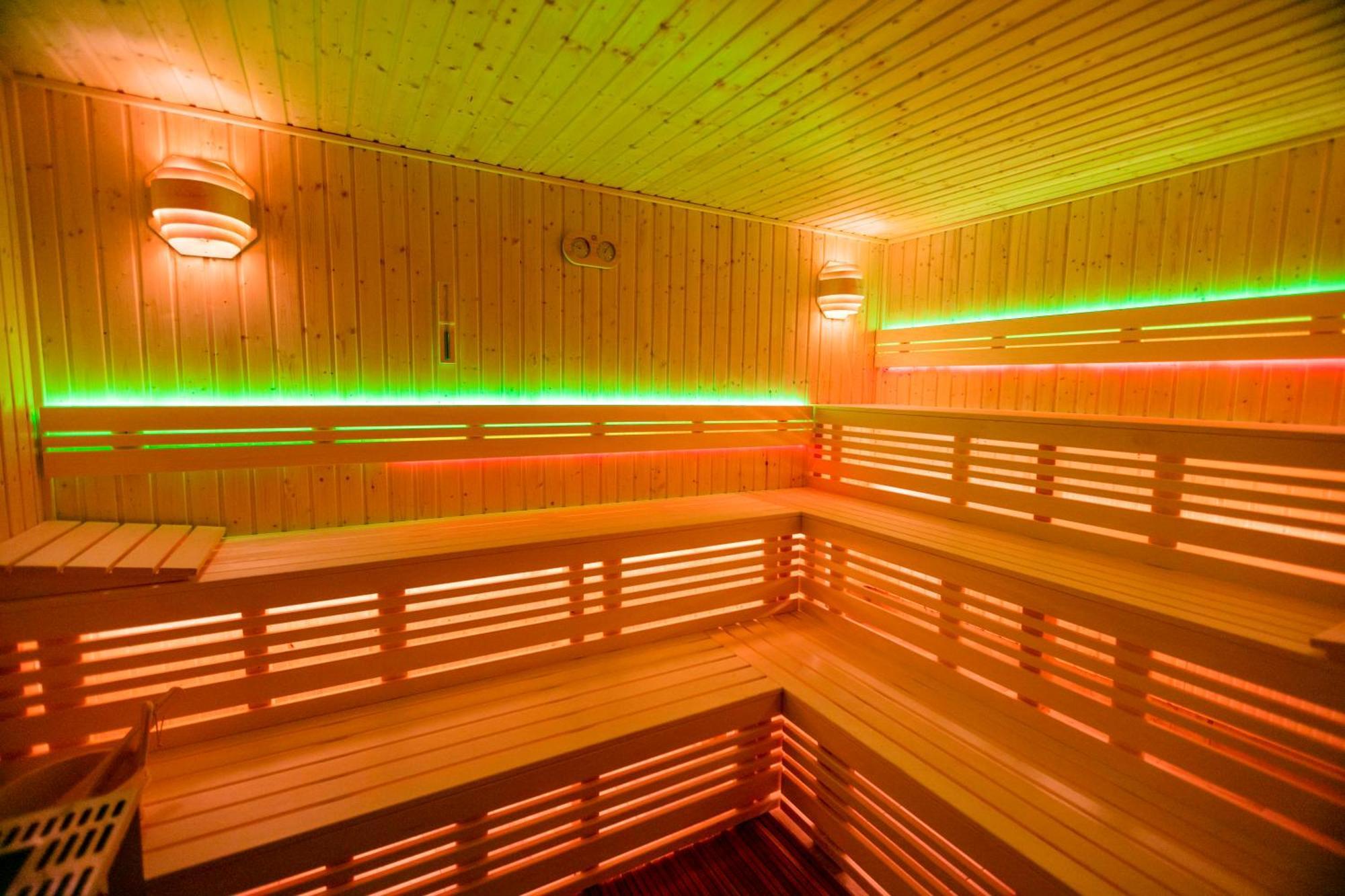 Hotel Zum Goldenen Loewen Peitz 외부 사진