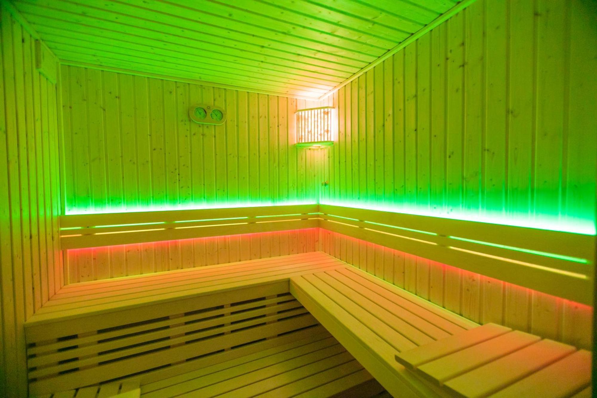Hotel Zum Goldenen Loewen Peitz 외부 사진