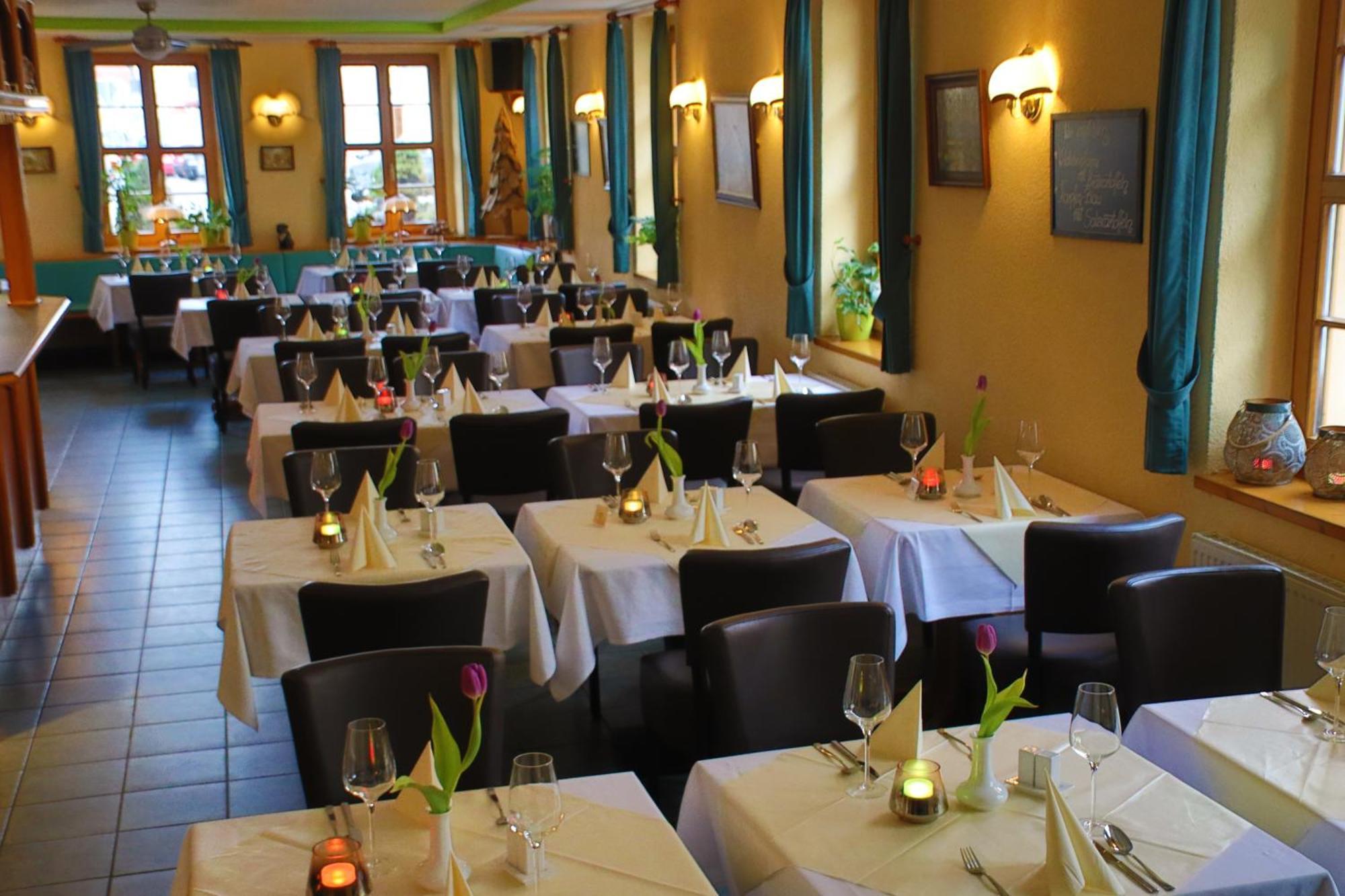 Hotel Zum Goldenen Loewen Peitz 외부 사진