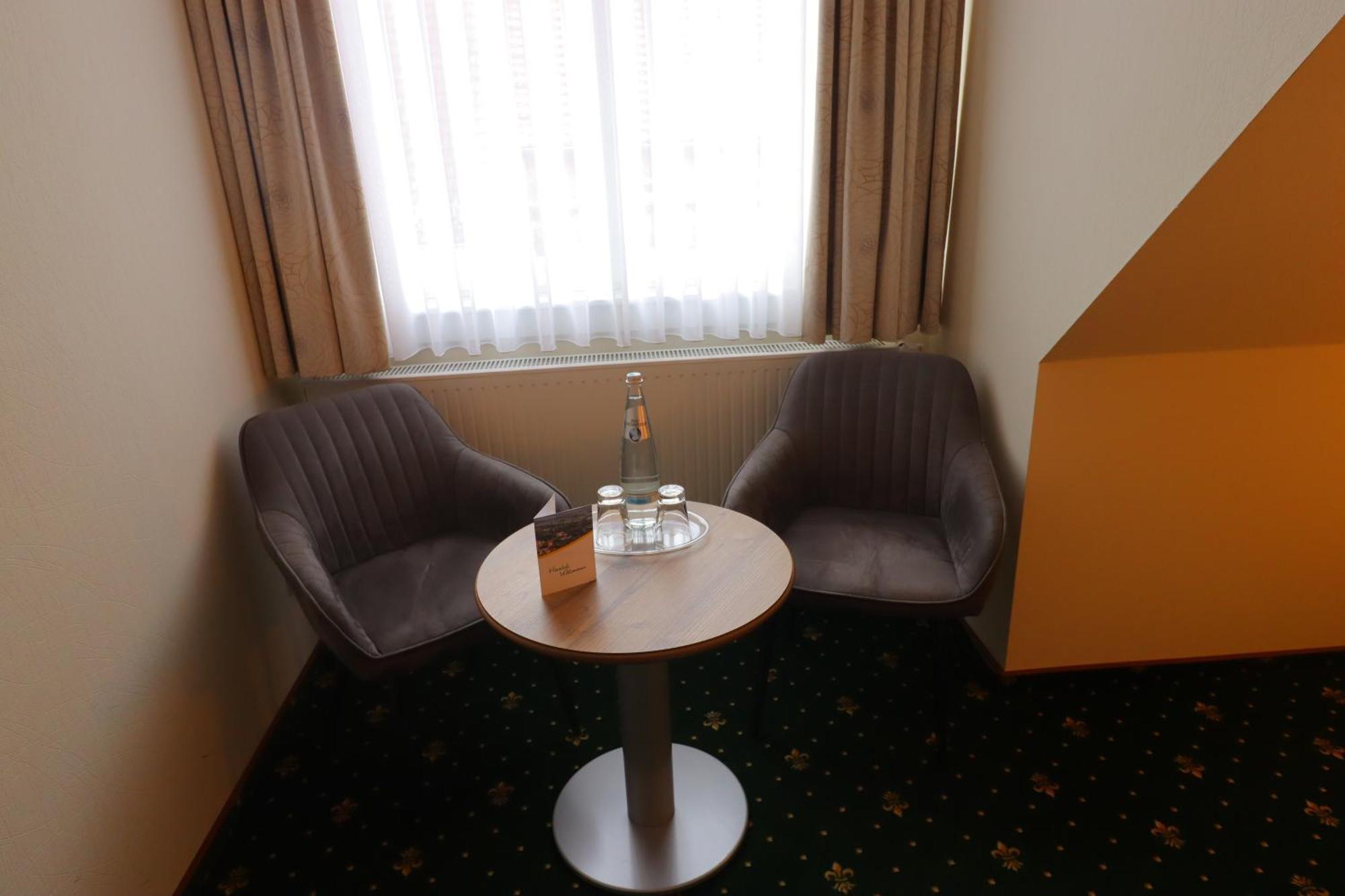 Hotel Zum Goldenen Loewen Peitz 외부 사진